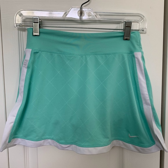Nike Pants - NIKE mint green tennis skort